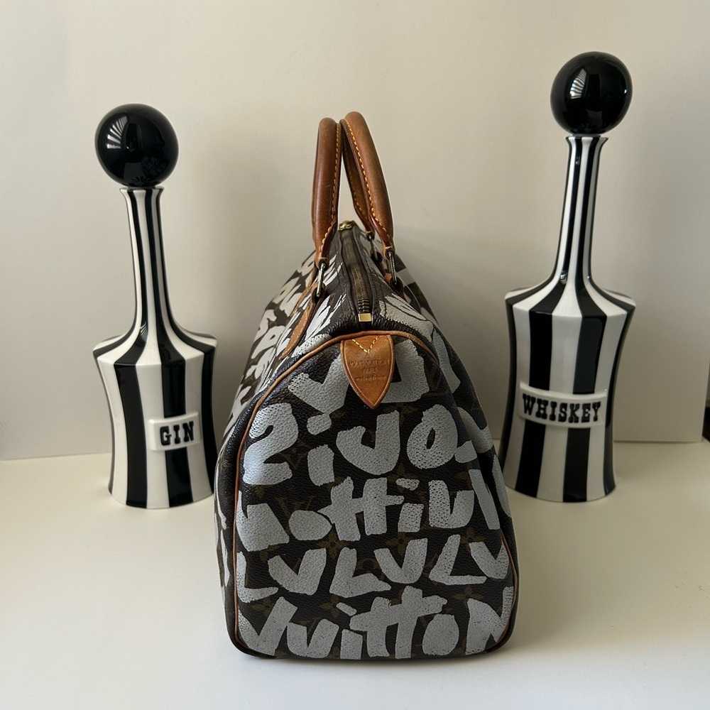LOUIS VUITTON MONOGRAM GRAFFITI SPEEDY 30 - Picture 2 of 2